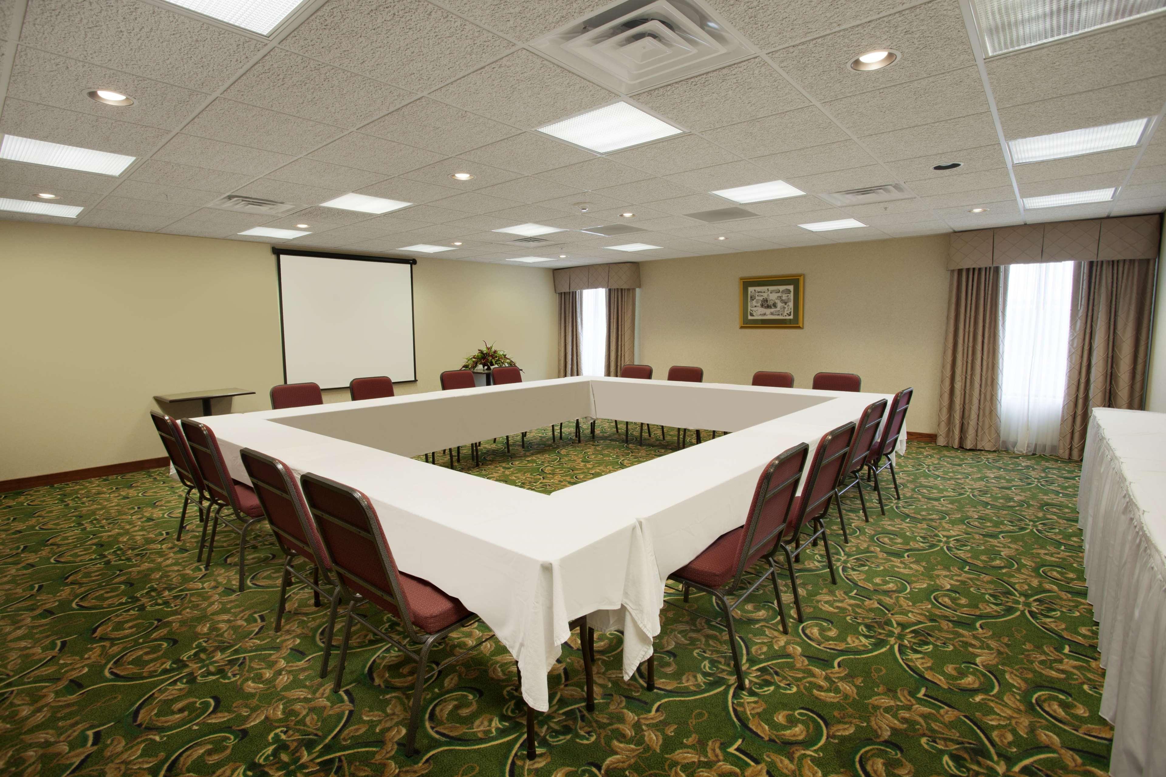 Hampton Inn Sidney Affari foto