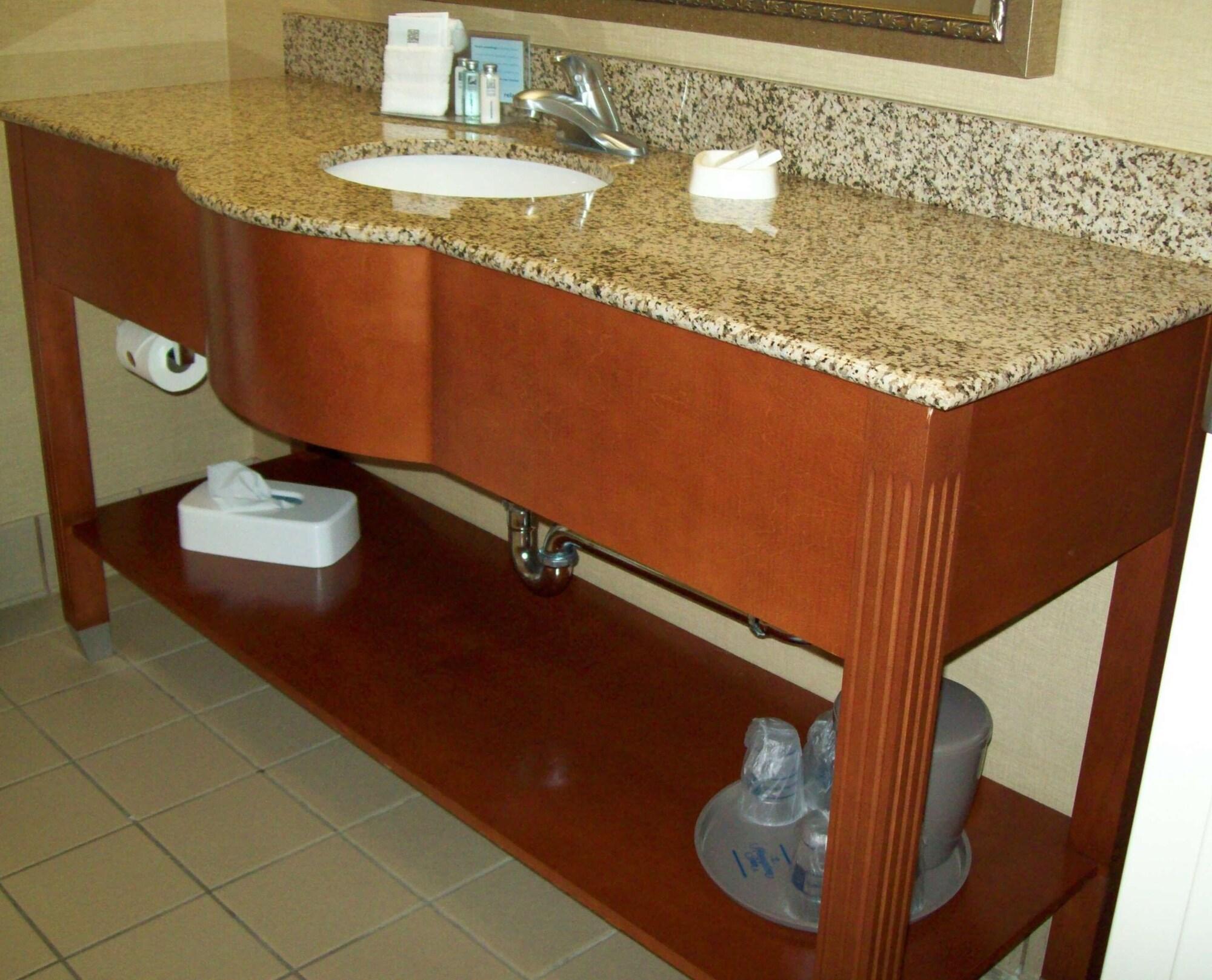 Hampton Inn Sidney Esterno foto