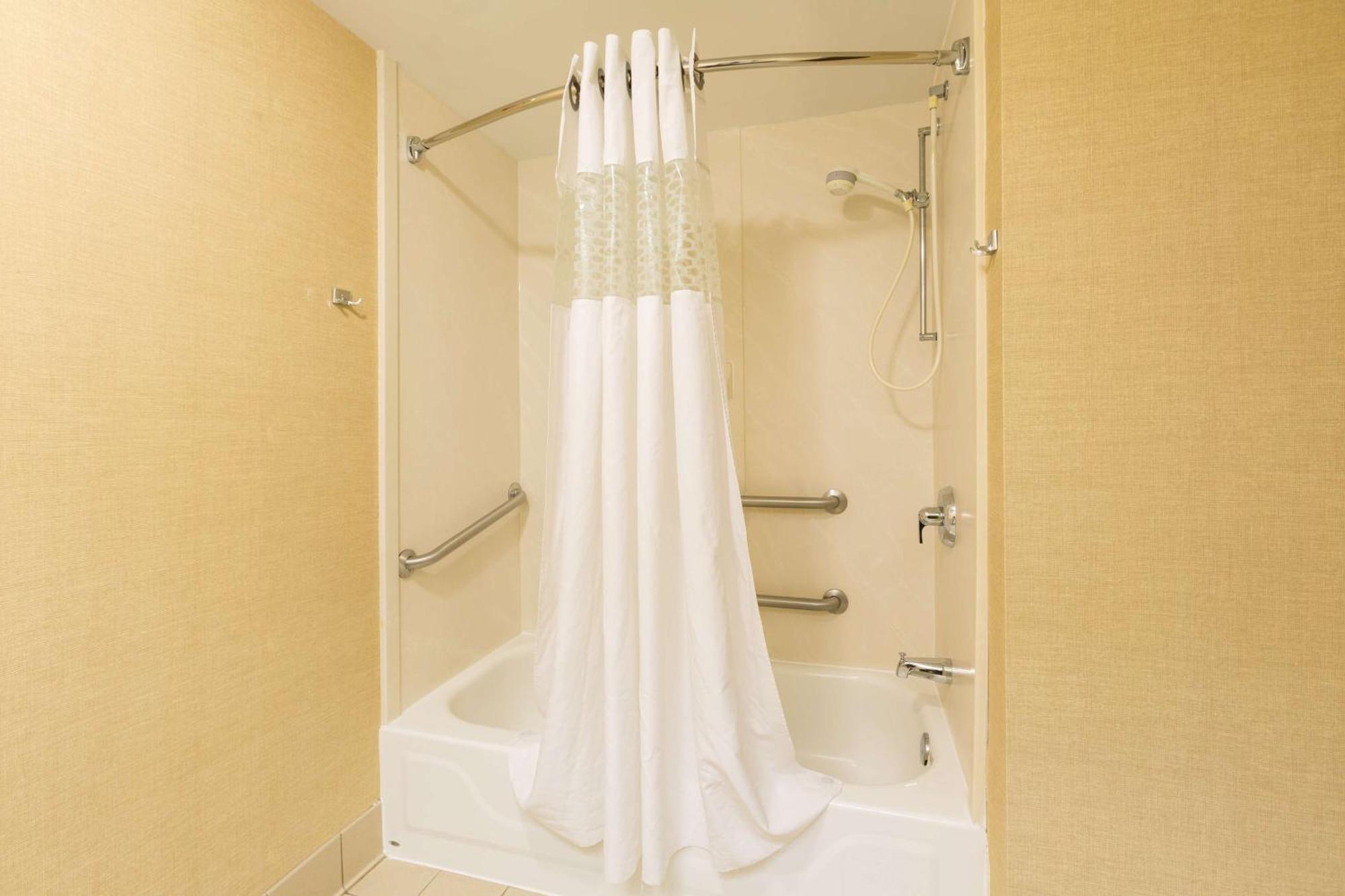 Hampton Inn Sidney Esterno foto