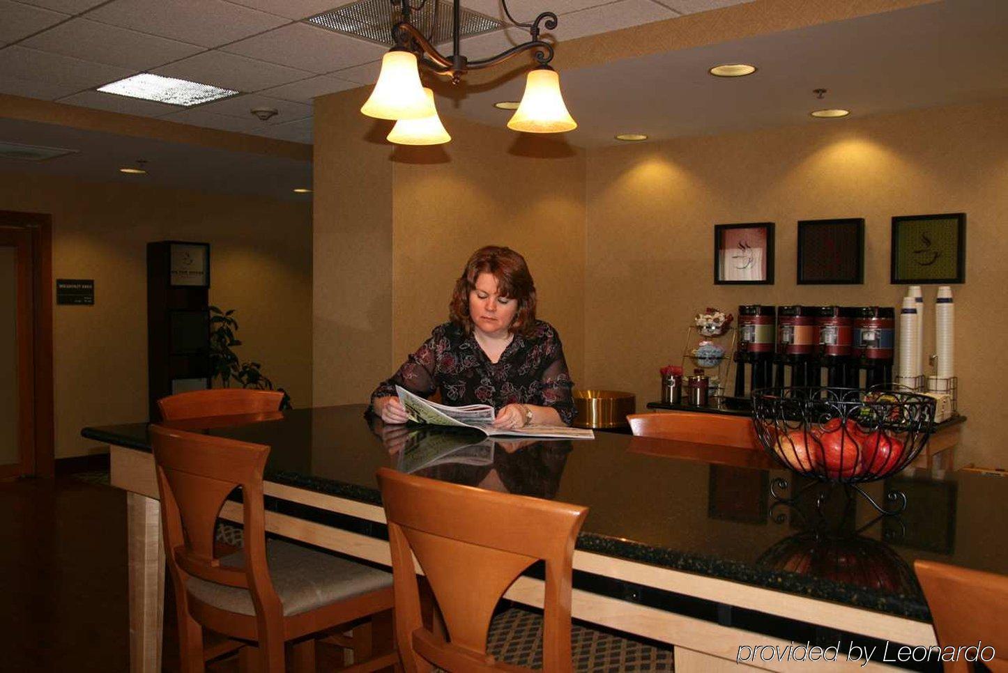 Hampton Inn Sidney Ristorante foto